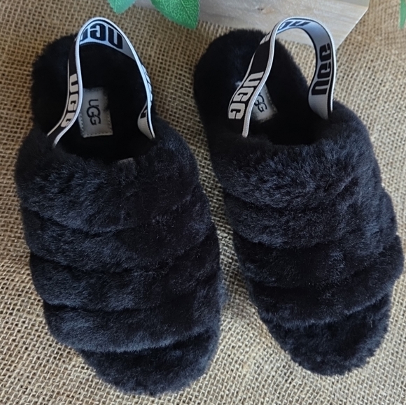 UGG Fluff Yeah Slide Black Sheepskin Womens 6 - Picture 2 of 9